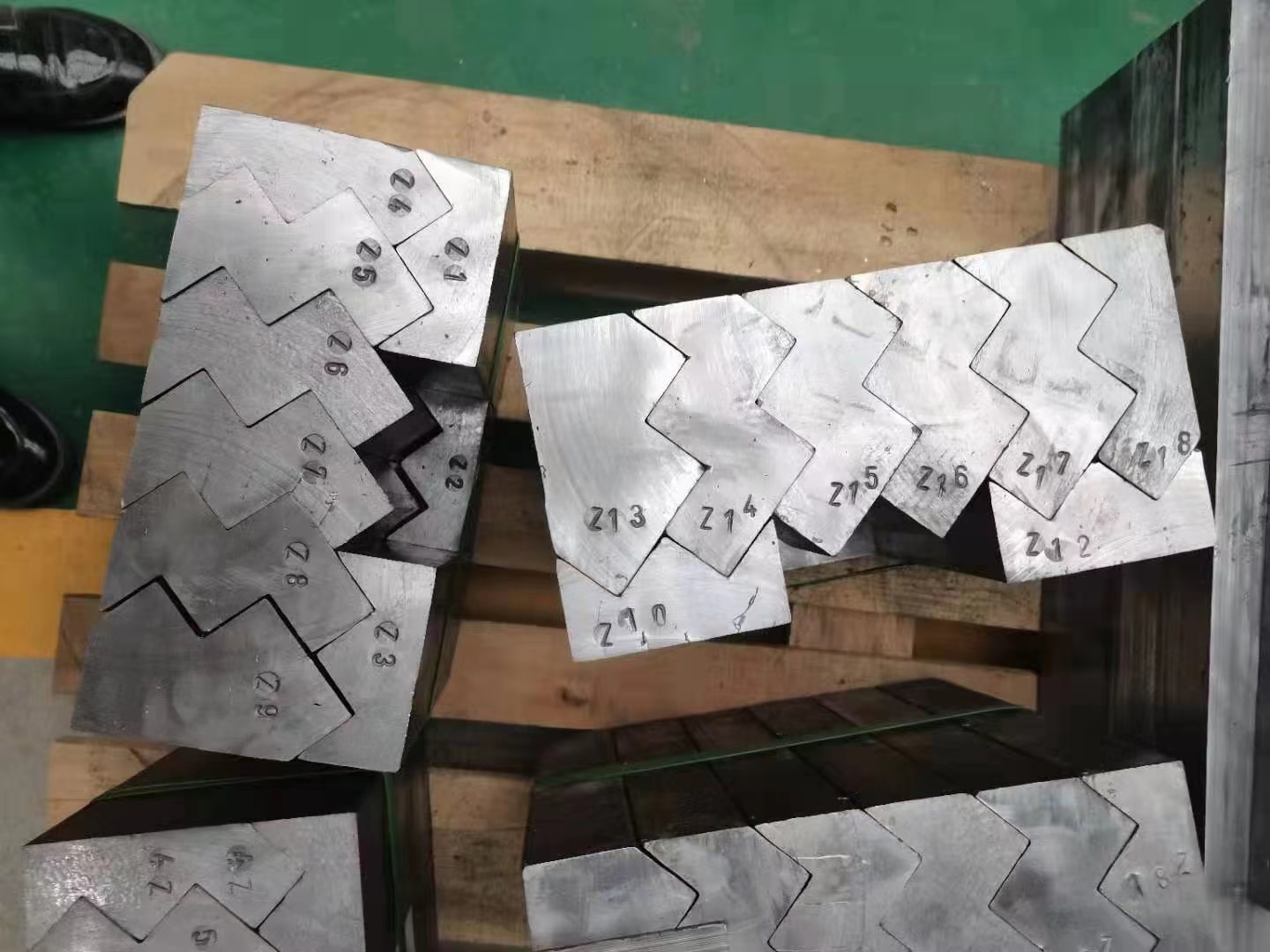 青岛工业配重铅块